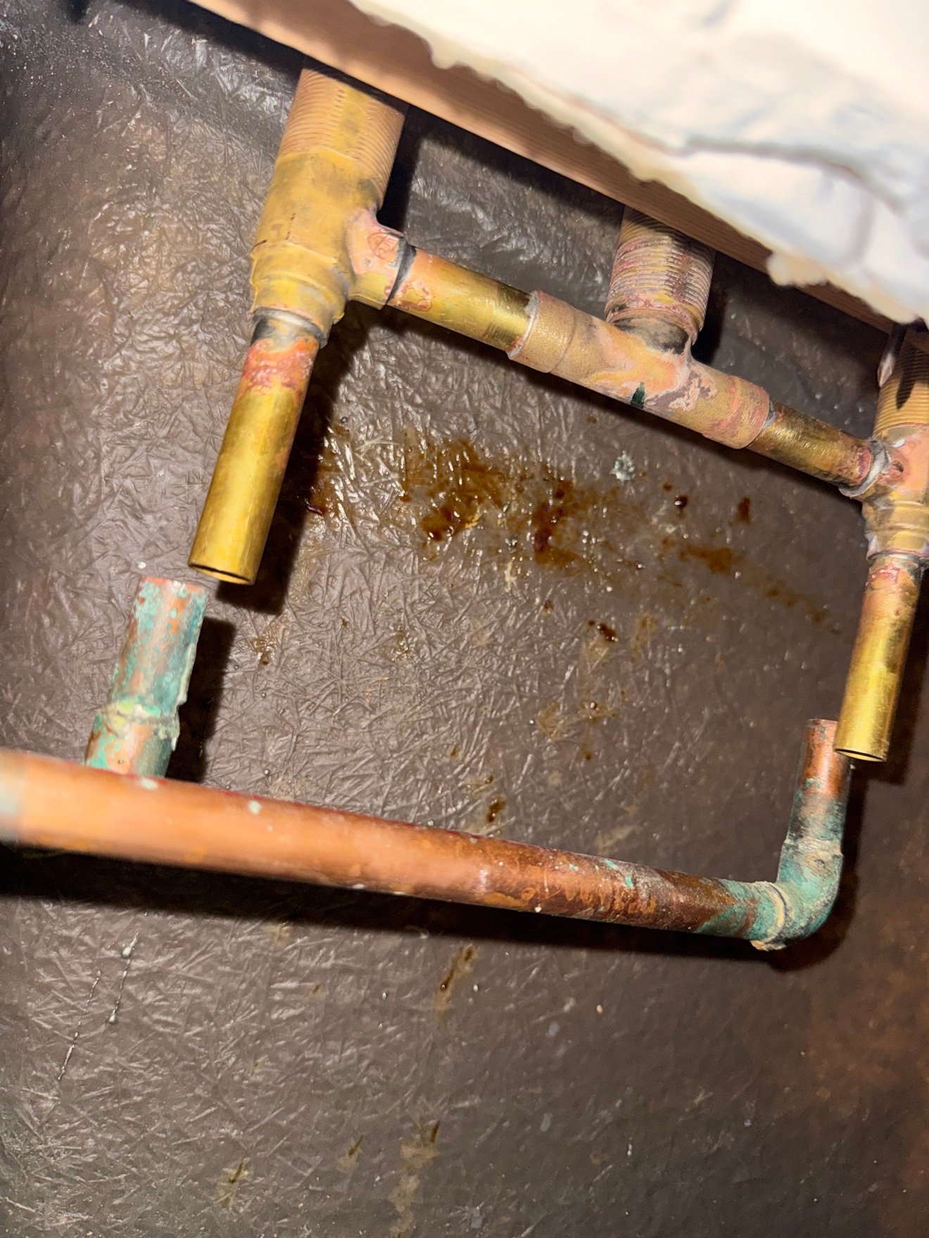 Corroded tub faucet pipes